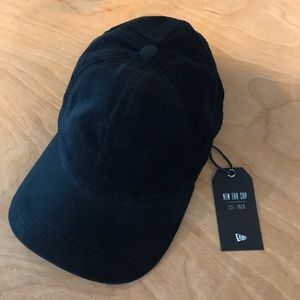 New Era Black Velvet Hat